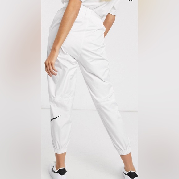 Nike Cargo Pants with Belt in White Small - Picture 3 of 4
